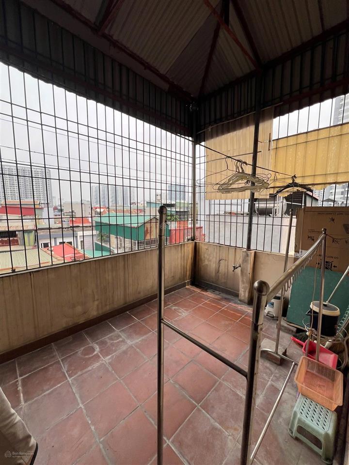 Nhà đẹp minh khai, sát timecity 35m 5t dân xây, sát phố, nhà dân xây khung cột nhỉnh 7tỷ, hiếm