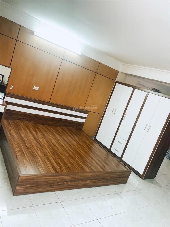 Chính chủ bán tập thể bách khoa 80m 3pn ở ngay, phù hợp mua cho ở và giữ tiền, hiếm nhỉnh 5tỷ