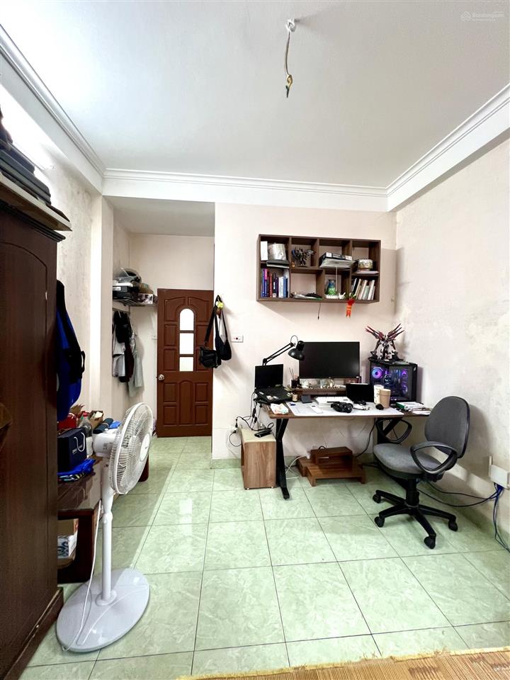 Hiếm nhà kim mã 25m 5t ngõ thông, kinh doanh, ở và kinh doanh được, ở vượng khí nhỉnh 5 tỷ
