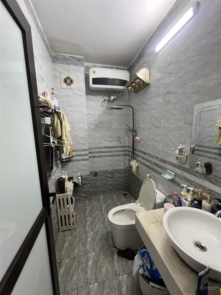 Bán nhà minh khai 50m mt 4m 6pn, ô tô đỗ cửa, thang máy chờ, dòng tiền đều, giữ tiền tốt nhỉnh 13ty