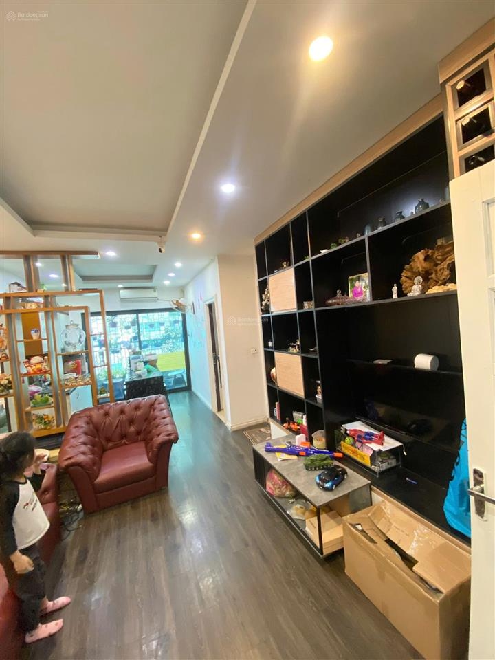 Chính chủ bán chung cư nguyễn đức cảnh 70m 2pn ở ngay, tiện ích bạt ngàn, gần hồ đền lừ nhỉnh 4tỷ