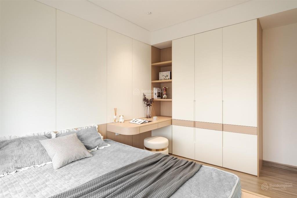 Hiếm có! cho thuê ch 3 phòng ngủ full nội thất cao cấp tại the sakura, được miễn phí quản lý 3 năm