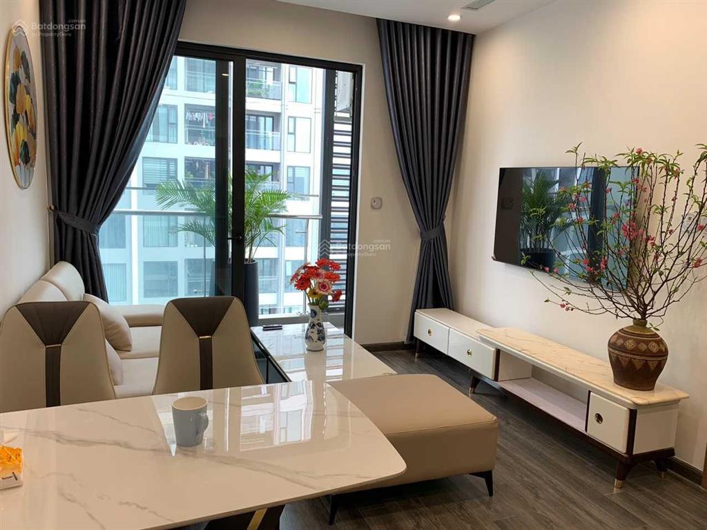 Chính chủ cho thuê căn hộ 1 ngủ, gần nhà để xe ô tô, công viên, có bể sục trị liệu, 0365 811 ***