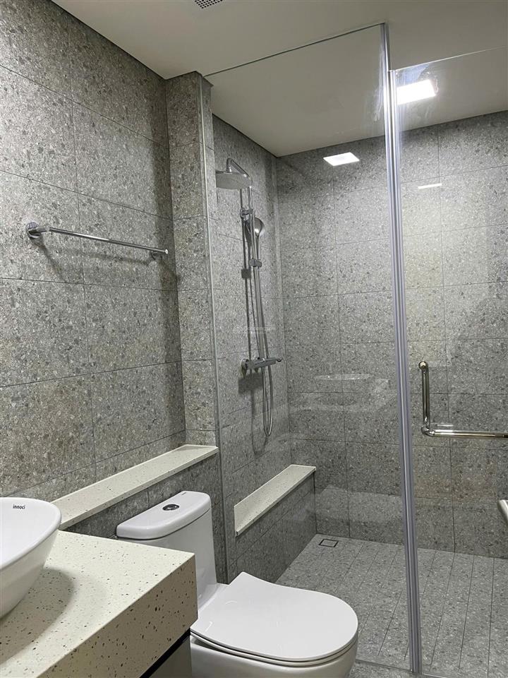 Nhà mới hoàn thiện cần cho thuê căn 1 ngủ chỉ 8.5tr/th, miễn phí quản lý, ô tô đỗ dưới hầm