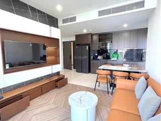 Mình cho thuê căn 3 ngủ phân khúc cao cấp tại vinhomes smart city, có slot gửi xe ô tô