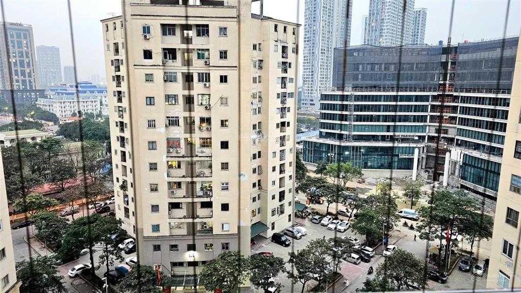 Chính chủ bán nhanh căn hộ 78m2  2 pn nam trung yên đường nguyễn quốc trị