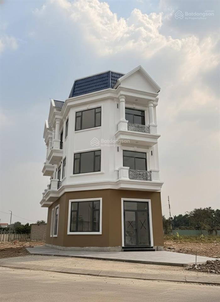 Nhà phố 117m2 4 tầng đường nguyễn văn tiết  trung tâm lái thiêu, thuận an giá chỉ 6,8 tỷ
