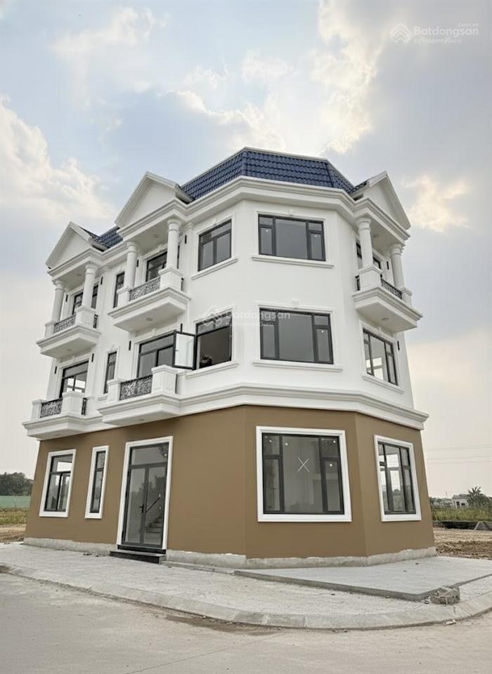 Nhà phố 117m2 4 tầng đường nguyễn văn tiết  trung tâm lái thiêu, thuận an giá chỉ 6,8 tỷ