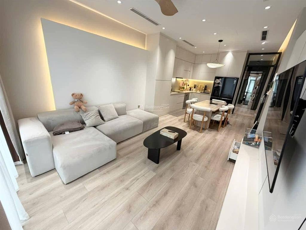 Chính chủ cần bán nhà đẹp kinh doanh văn phòng  dt 50m2, 5 tầng thang máy, full nội thất, vạn phúc