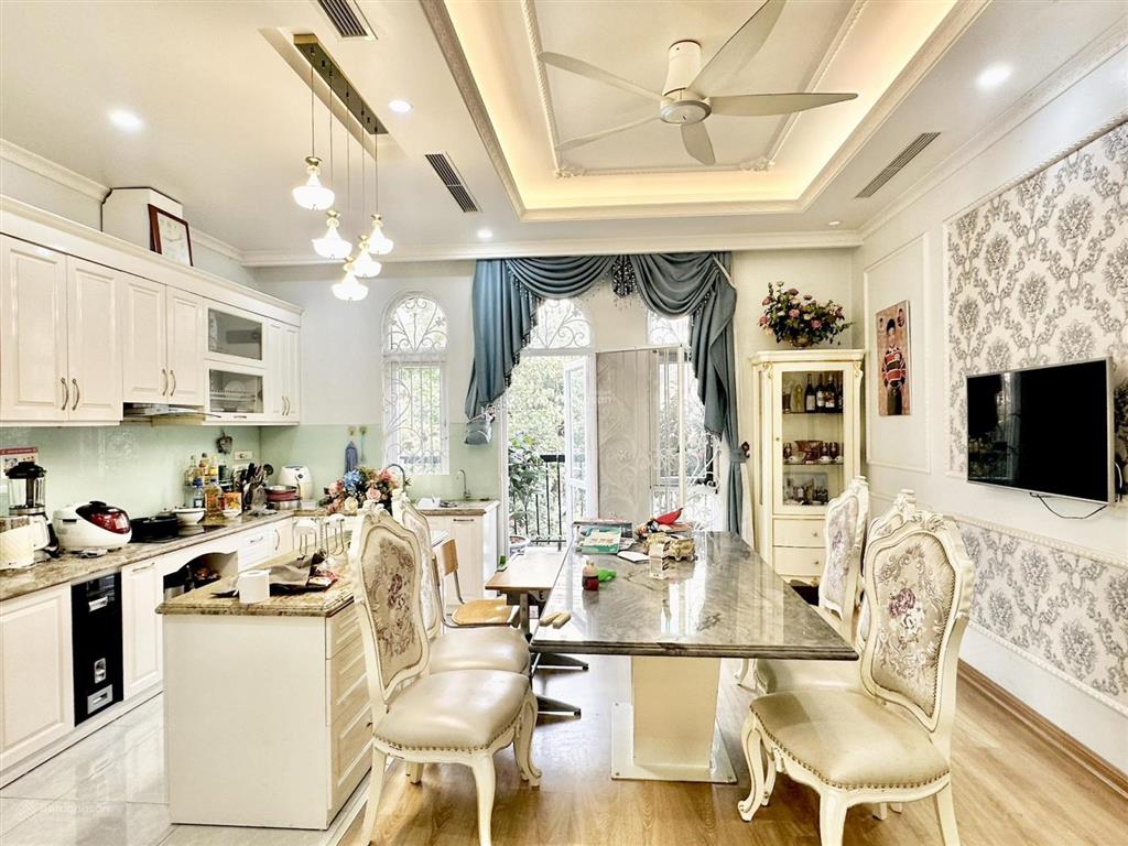 36 tỷ, cần bán liền kề louis city đại mỗ dt 110m2, 6 tầng, thang máy, full nội thất 6 tỷ cực vip