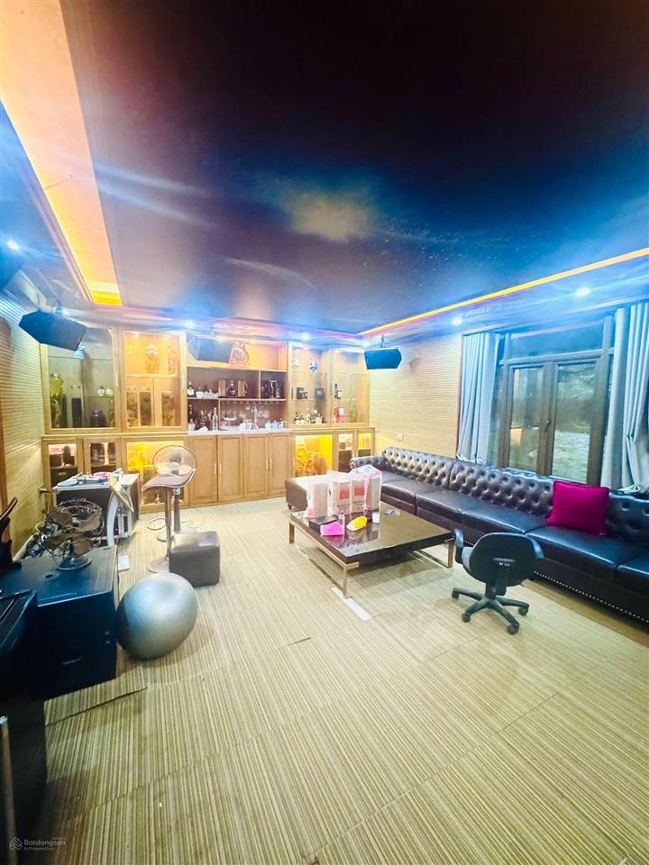 Bán bt song lập  vinhomes green bay  dt150m2 thang máy  chủ tặng full nội thất giá trị 16 tỷ