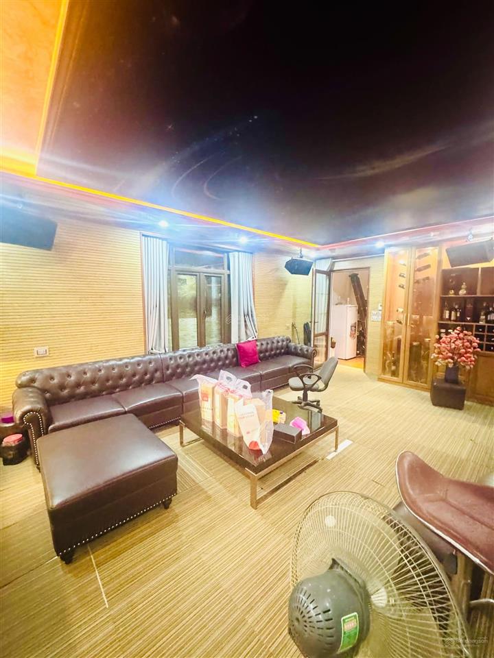 Bán bt song lập  vinhomes green bay  dt150m2 thang máy  chủ tặng full nội thất giá trị 16 tỷ