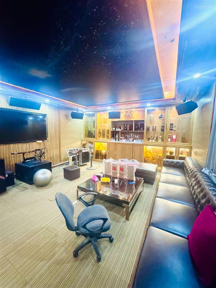 Bán bt song lập  vinhomes green bay  dt150m2 thang máy  chủ tặng full nội thất giá trị 16 tỷ