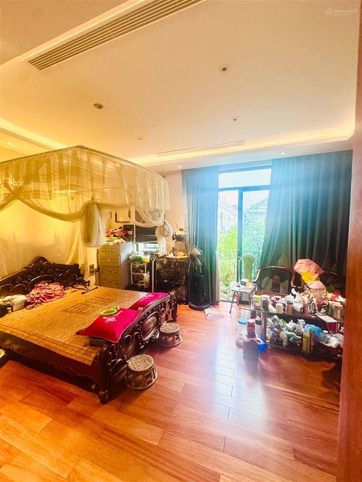 Bán bt song lập  vinhomes green bay  dt150m2 thang máy  chủ tặng full nội thất giá trị 16 tỷ