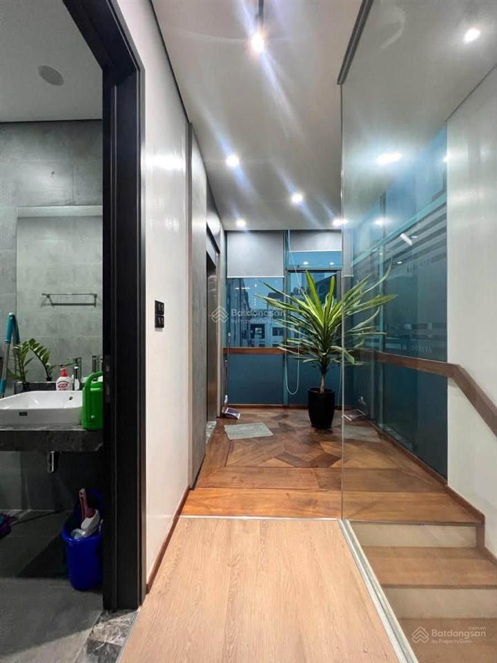 Bán lk galaxy vạn phúc  trục chính kinh doanh  dt 100m2 6 tầng thang máy full nội thất cao cấp
