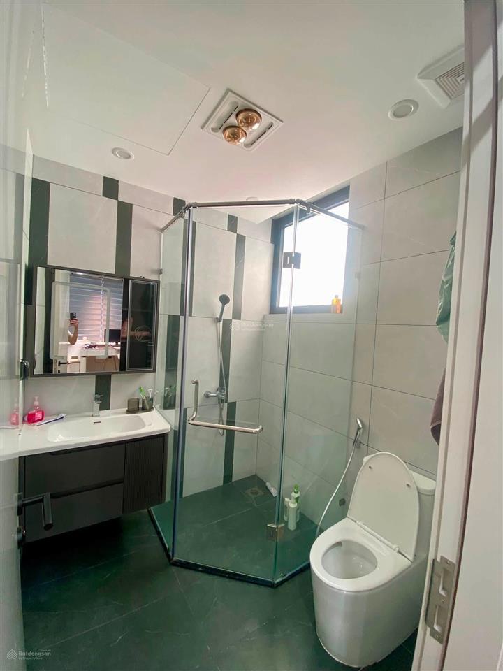 Bán bt vip geleximco khu d  dt200m2  4 tầng  thang máy  full nội thất tiền tỷ  view vường hoa