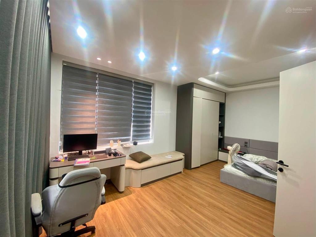 Bán bt vip geleximco khu d  dt200m2  4 tầng  thang máy  full nội thất tiền tỷ  view vường hoa