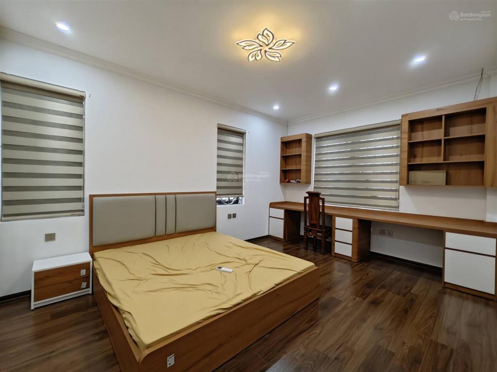 Bán bt kđt văn phú  hà đông dt 200m2  thang máy  dàn pin năng lượng mặt trời full mái  ở sướng