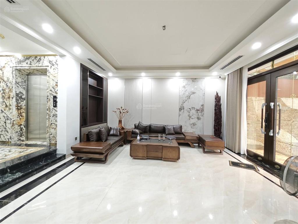 Bán bt kđt văn phú  hà đông dt 200m2  thang máy  dàn pin năng lượng mặt trời full mái  ở sướng