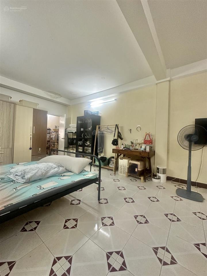 Quận 4 cc lô b1 phường 3 quận 4 80m² 3pn 2wc giá 2,2 tỷ