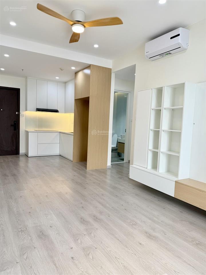 Bình thạnh cc wilton tower tầng 19 shr ban công view landmark 81 giá 7,5tỷ