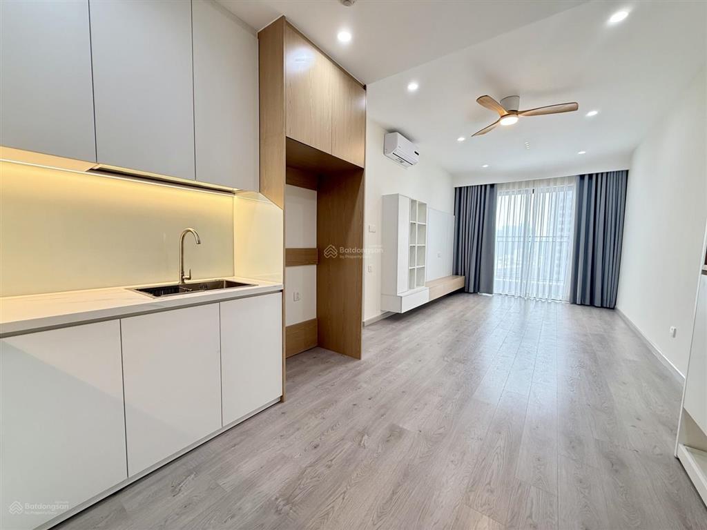 Bình thạnh cc wilton tower tầng 19 shr ban công view landmark 81 giá 7,5tỷ