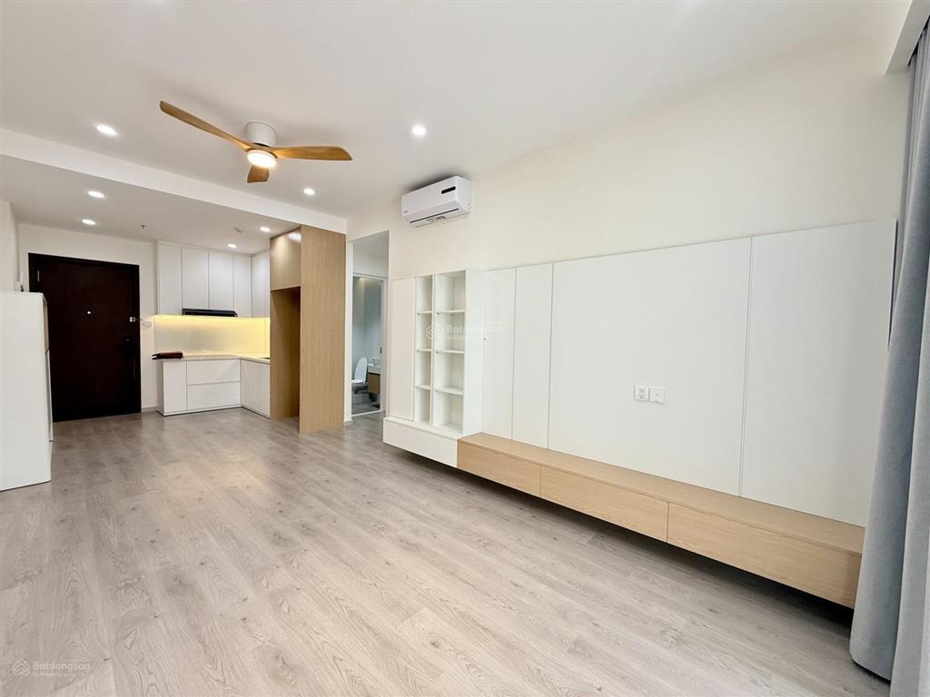 Bình thạnh cc wilton tower tầng 19 shr ban công view landmark 81 giá 7,5tỷ