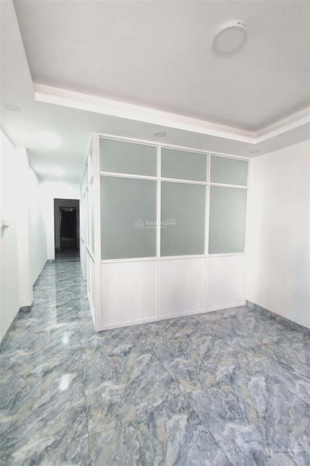 Quận 6 cc bình phú 2pn lầu 1 shr sát mega market giá 2,19 tỷ