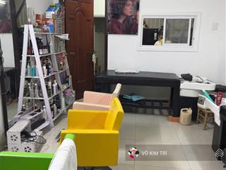 Phú nhuận cc 43 hồ văn huê tầng trệt kinh doanh 2pn 2wc dòng tiền 10tr giá 3,4 tỷ