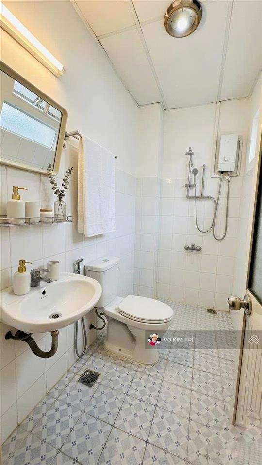 Quận 8 cc ba tơ tầng 2 shr 86m2, 2pn, 2wc, giá 2,5 tỷ