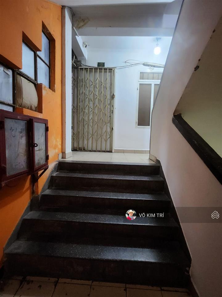 Quận 4 cc lầu 1 ngay hoàng diệu shr giá 2,13tỷ