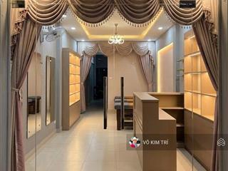 Quận 1 cc cống quỳnh tầng trệt shr kd đa ngành giá 9 tỷ