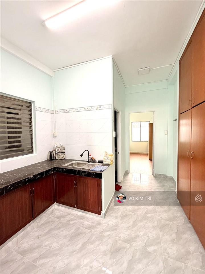 Quận 8  cc bùi minh trực shr ban công mát mẻ giá 2,2tỷ