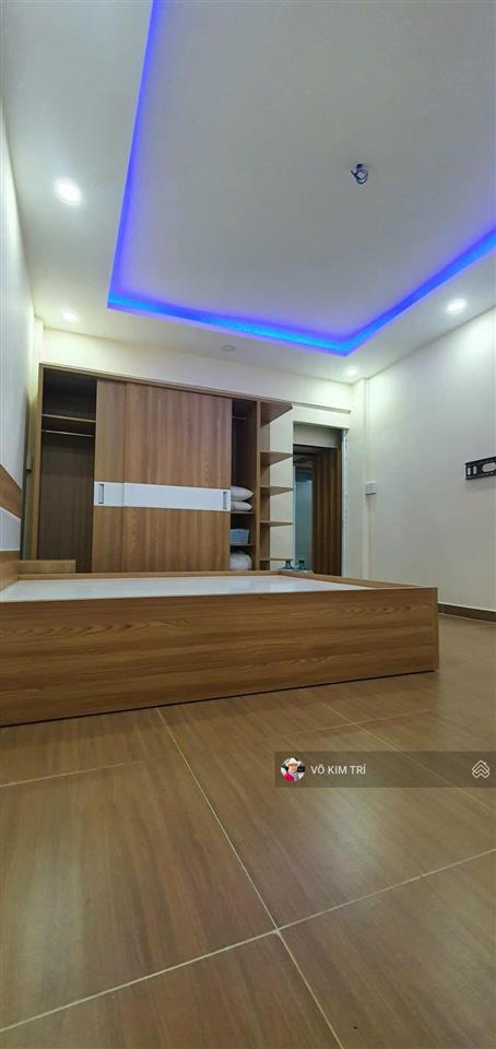 Tân bình cc bàu cát lầu 3 shr 2pn hỗ trợ vay giá 1,75 tỷ