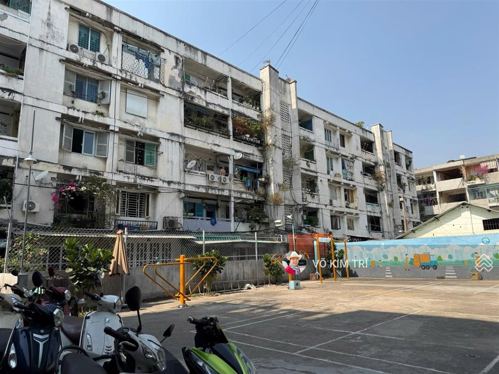 Quận 1 cc lý văn phức tầng 1 shr 2pn 2wc giá 4,1 tỷ