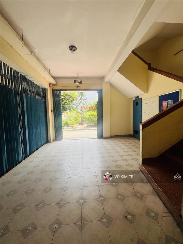 Quận 1 cc phan liêm lầu 1 shr 44,5m ban công view đẹp giá 4,35 tỷ