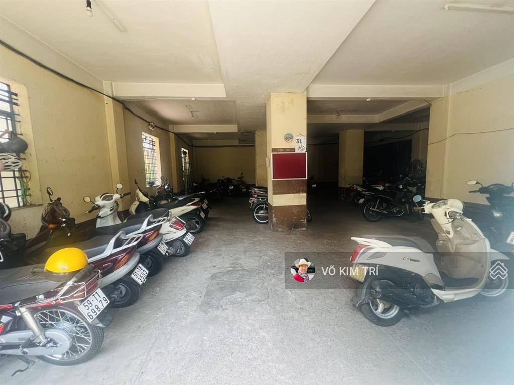Quận 1 cc phan liêm lầu 1 shr 44,5m ban công view đẹp giá 4,35 tỷ