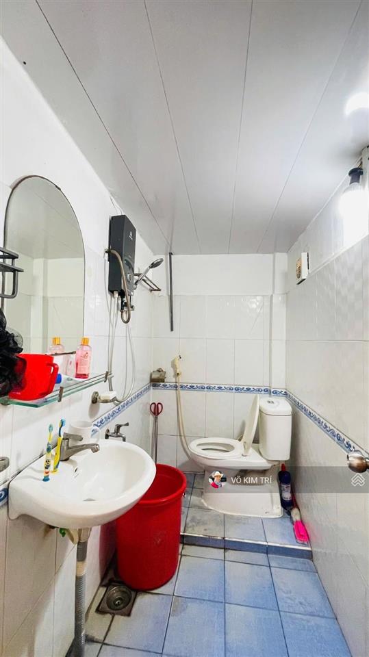 Quận 5  cc 671 nguyễn trãi dtsd 92m 2pn giá 2,39tỷ