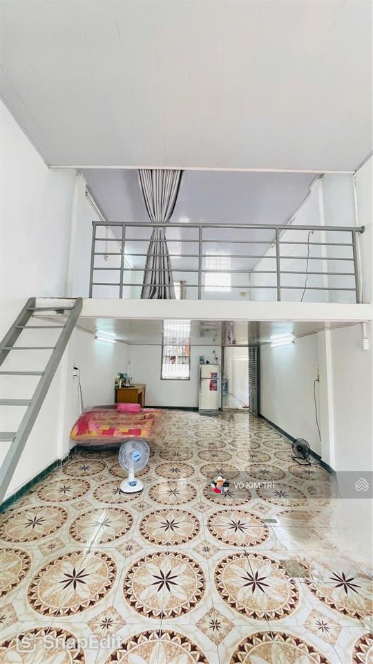 Quận 5  cc 671 nguyễn trãi dtsd 92m 2pn giá 2,39tỷ