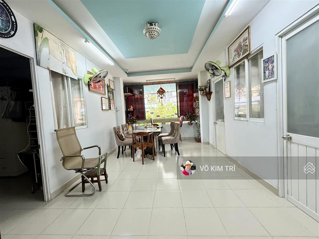 Quận 5 cc hùng vương lô góc 3pn shr 75m tầng 2 giá 3,8 tỷ