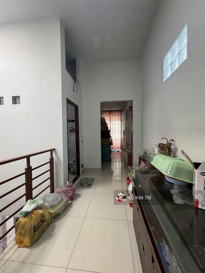 Giá 5,3 tỷ nhà 2 tầng 80m shr 3pn 2wc khu hiếm người bán