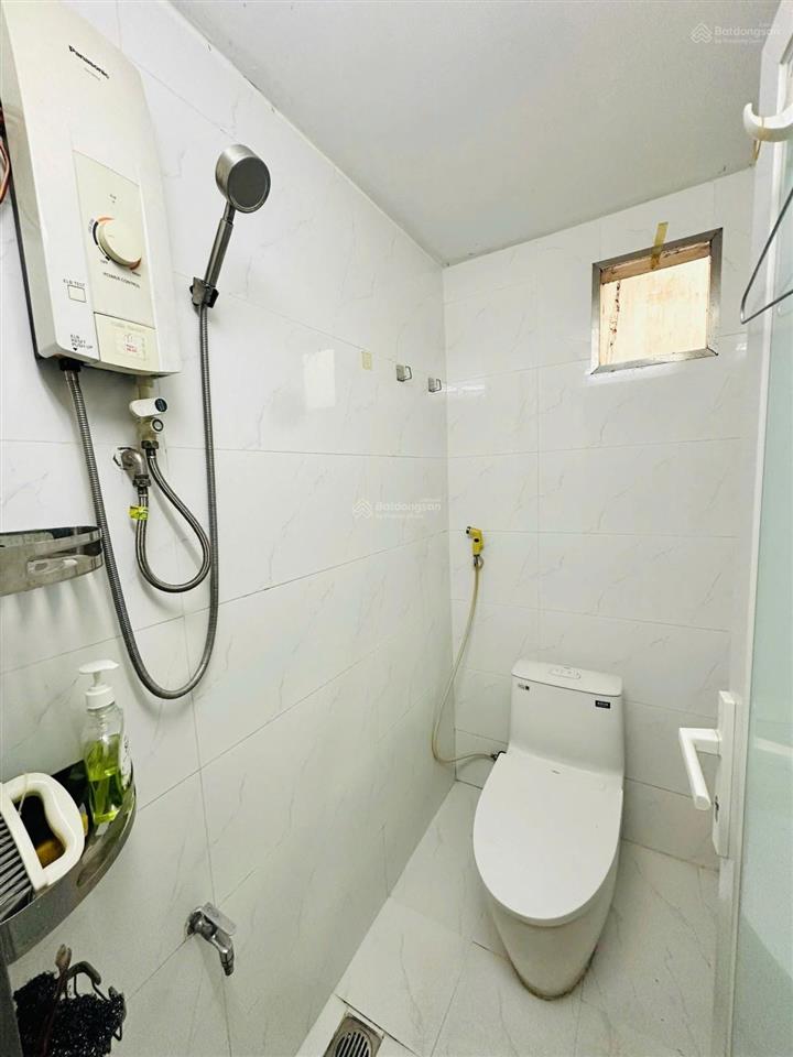 Giá 2,6 tỷ cc thanh niên 49m shr 2pn 1wc sát tuyến metro