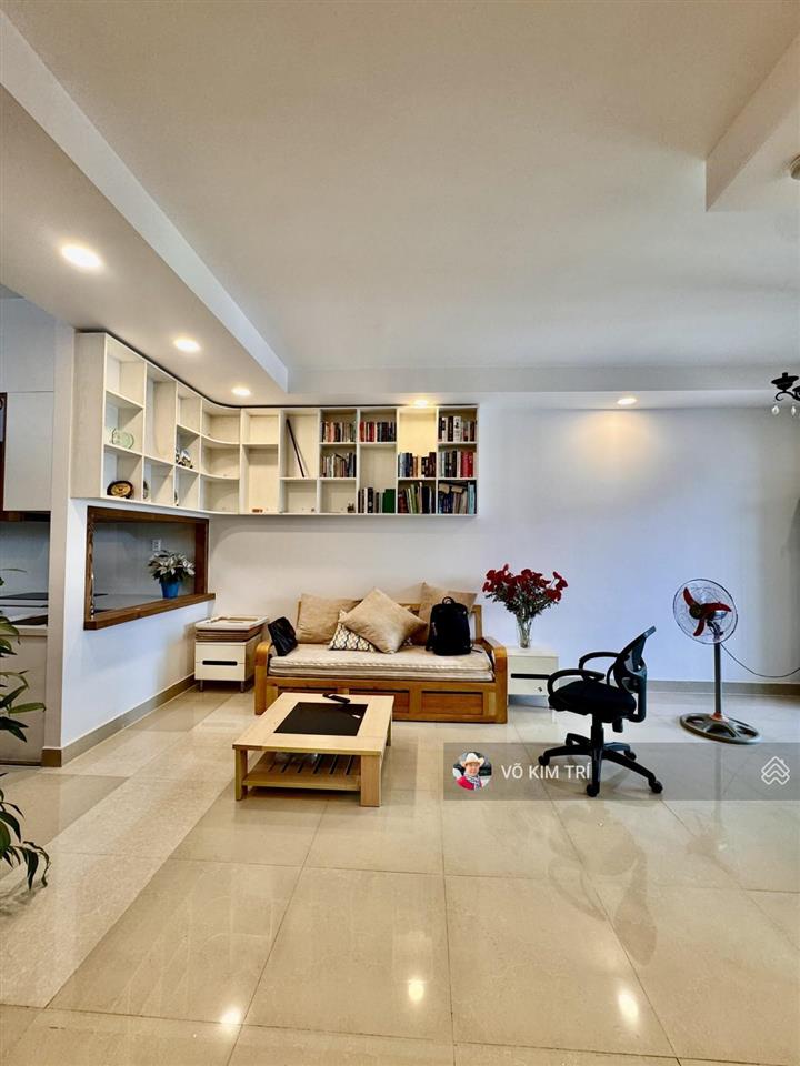 Giá 4,3 tỷ cc mỹ đức 62m shr full nội thất view landmark 81