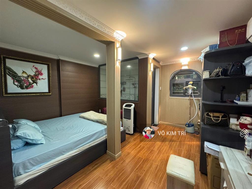 Giá 6,2 tỷ tầng trệt cc hồ biểu chánh shr 3pn 2wc khu hải quan