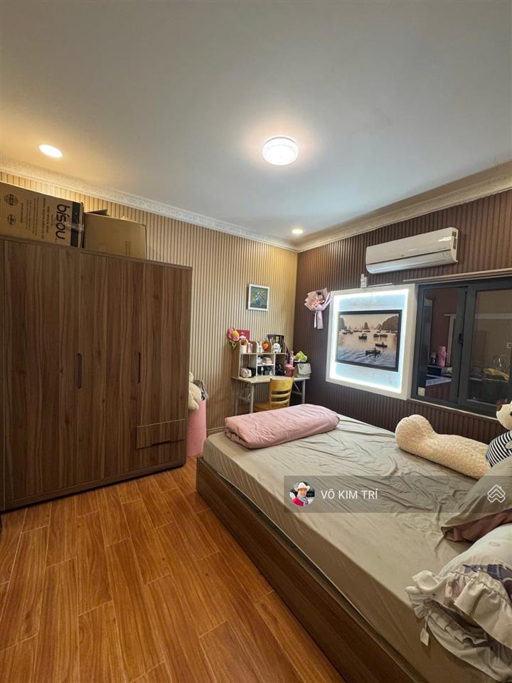 Giá 6,2 tỷ tầng trệt cc hồ biểu chánh shr 3pn 2wc khu hải quan