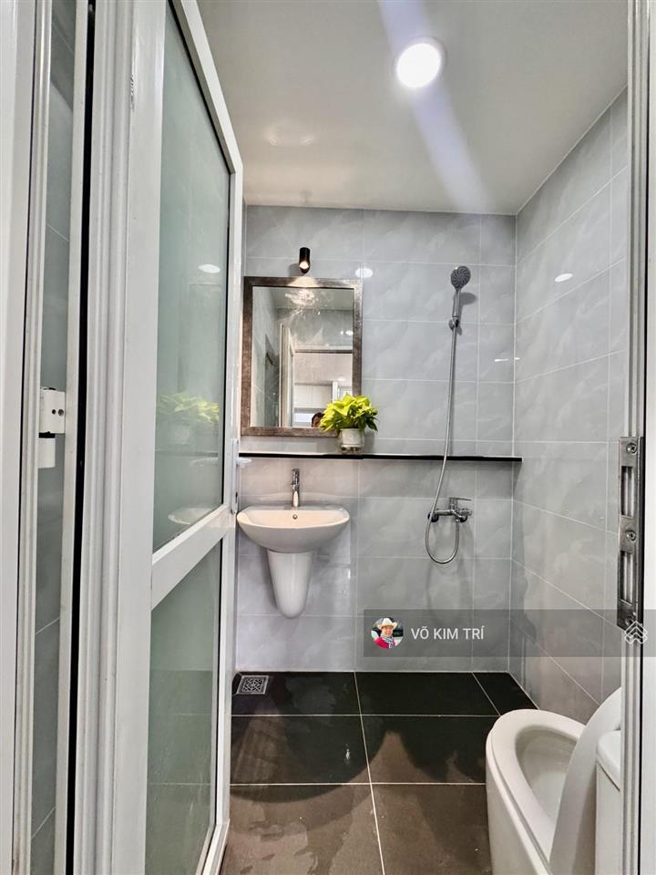 Giá 2,99tỷ bình thạnh cc 234 phan văn trị shr có thang máy 2pn 2wc