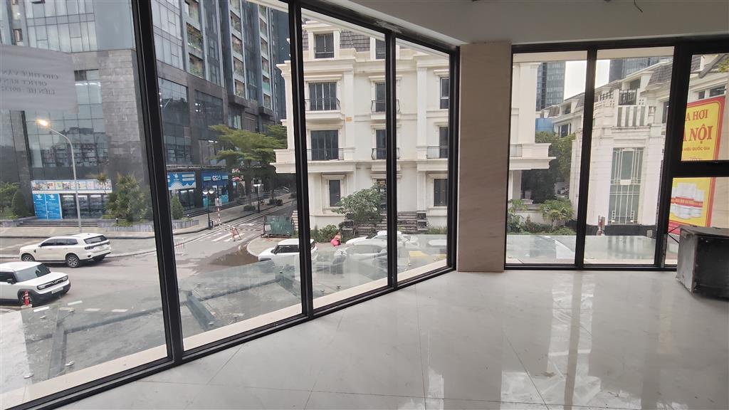 Shophouse 6 tầng Ciputra  600m²  Gần trường quốc tế  100 triệu/tháng  Phù hợp Trung tâm