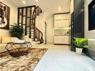 Chính chủ bán nhà phố tôn đức thắng ngõ thông full nội thất