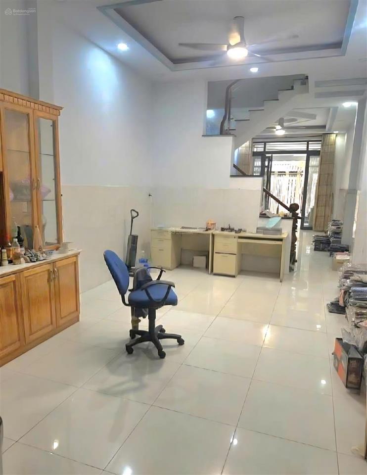 Bán nhà đẹp cạnh tâ.n kỳ tân quý  hẻm xe tải  ( 4x18m )