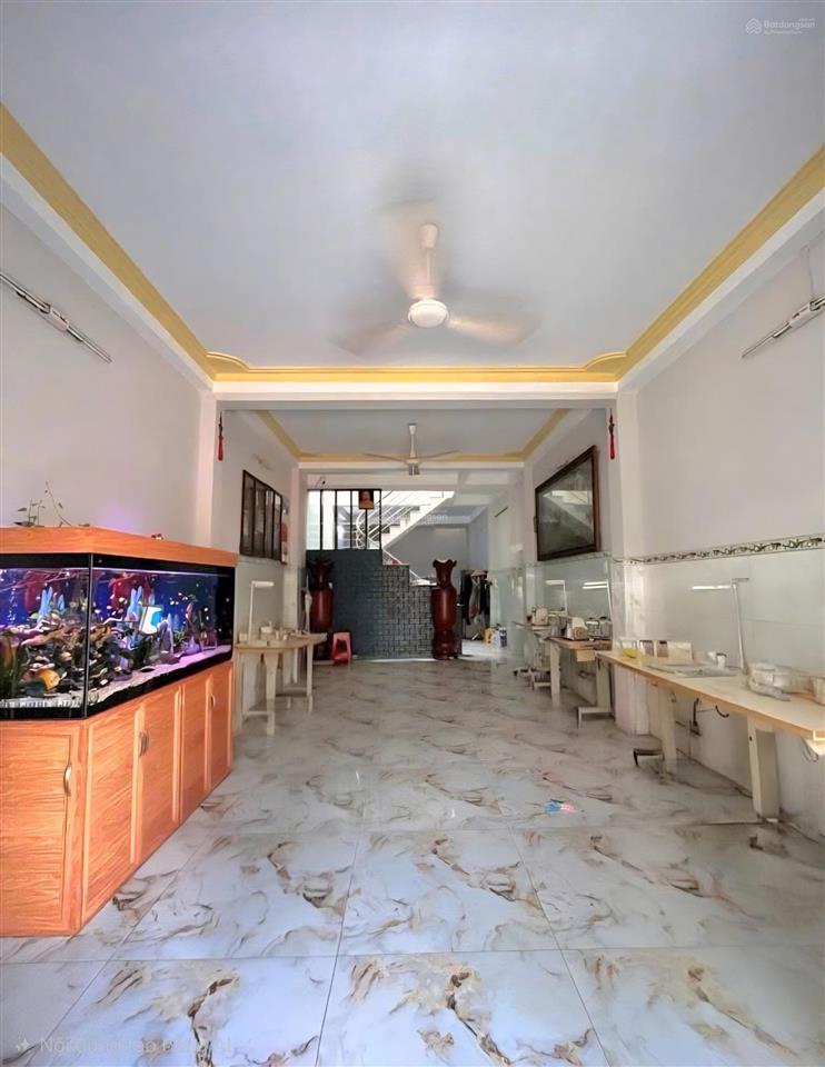 Bán nhà đẹp ngay hương lộ 3  aeon mall tphu  hẻm xe hơi  (4.5x16m)